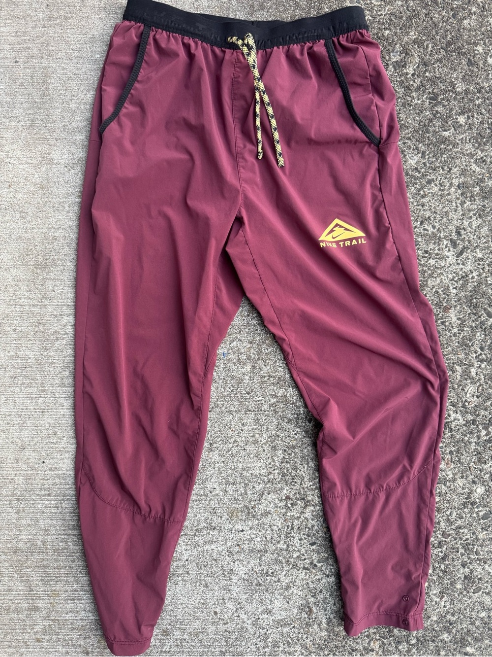 Nike Trail Dawn Range Dri-Fit Running Pant Maroon Men’s DX0855-681 Sz Small